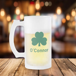Irländsk grön Shamrock anpassad efternamn Frostat Ölglas