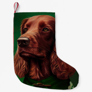 Irländsk röd setter hund i St. Patricks dag dräkt Liten Julstrumpa