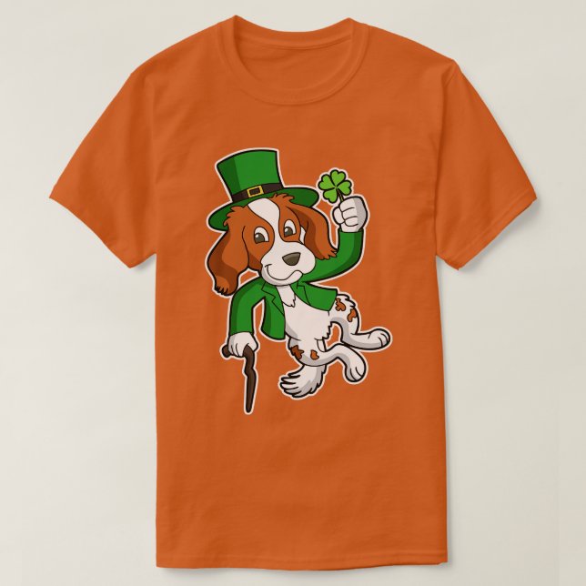 Irländsk Setter Hund St Patricks Dag Hälsklick T Shirt (Design framsida)