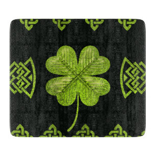 Irländsk Shamrock som är fyrklöver med den celt