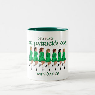Irländsk stegdans firar St. Patrick's Day Två-Tonad Mugg