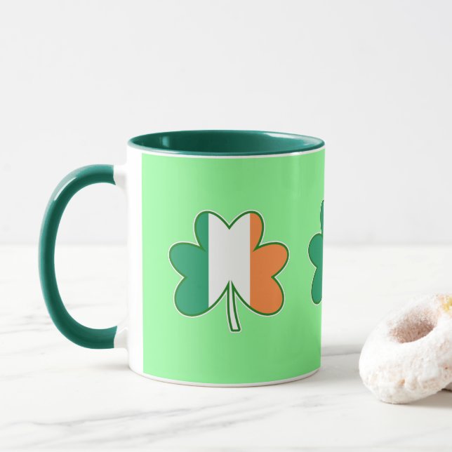 Irländska flaggfärg Shamrocks Mugg (Med munk)