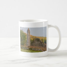 Irländska runda torn över 1 000 år gamla kaffemugg