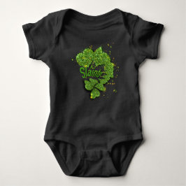 Irländska som säger "Shamrocks mousserande hjärtan T Shirt