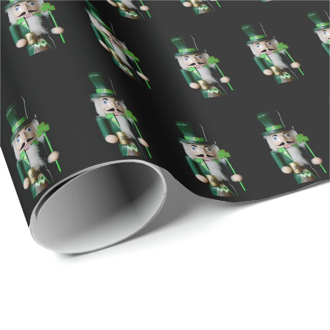 Irländskt nötknäpparmönster  presentpapper (Rullad Hörn)