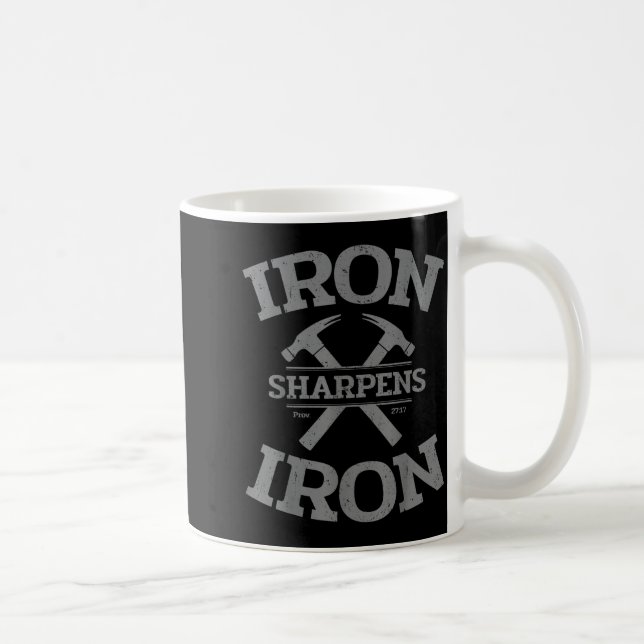 Iron Sharpens Iron Proverbs 27_17 Gym Workout Men  Kaffemugg (Höger)