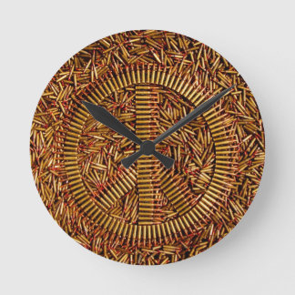 Ironi fredstecken, kulor, ammunitionar rund klocka