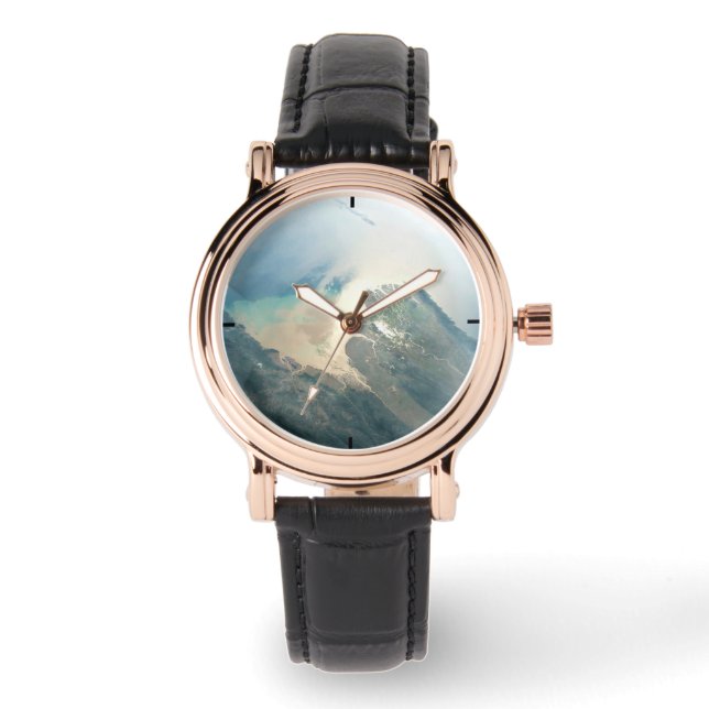 Irrawaddy River Delta in Burma (Myanmar). Armbandsur (Framsida)