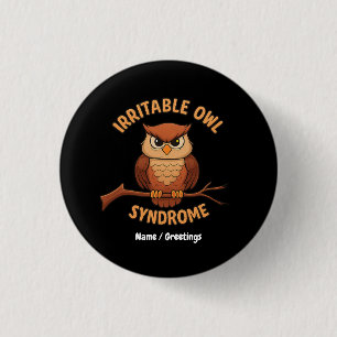 Irritable Uggla Syndrome Funny Arg Uggla Tecknad P Knapp