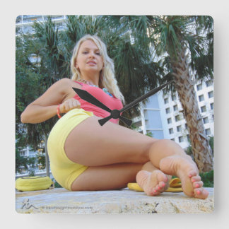 Iryna Fyrkantig Klocka