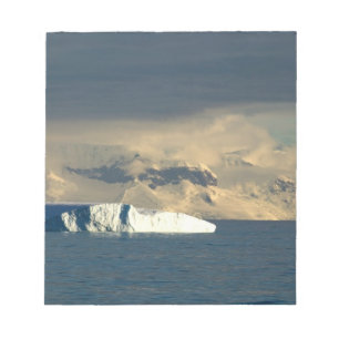 Isberg i början av Drake Passage strax Anteckningsblock