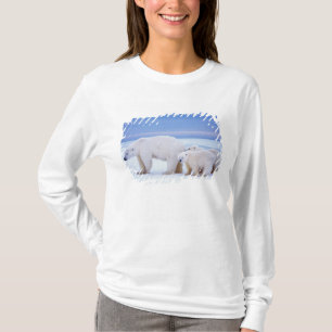 Isbjörnsmoder med ungar t-shirt
