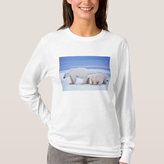 Isbjörnsmoder med ungar tee shirt (Framsida)