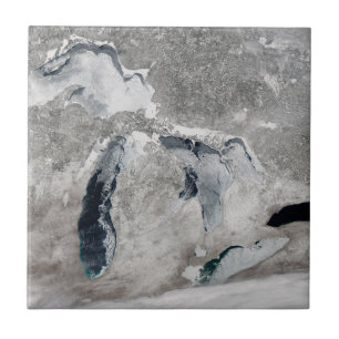 Iset på Underbara Sjöar, Förenade Stater. Kakelplatta