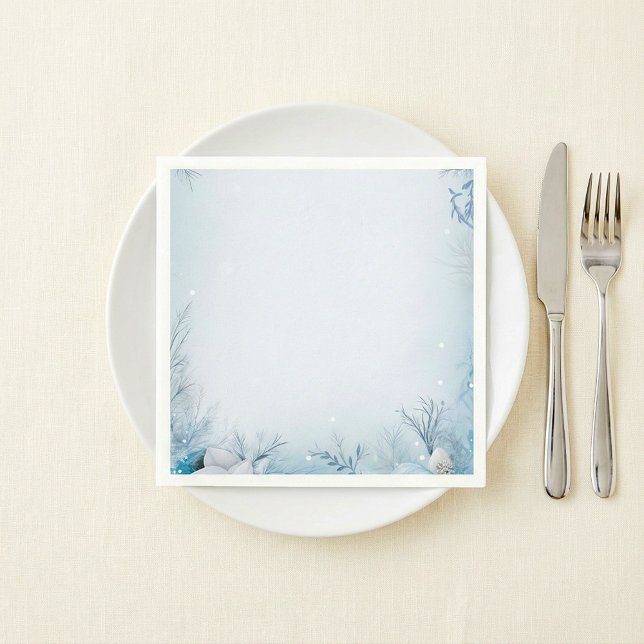 Isig och snöfall för julhelgen Winter party Pappersservett (Winter party holiday season icy and snowy napkins.)