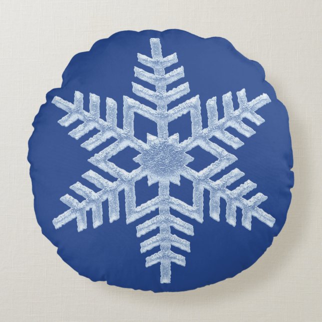 Isig Snowflake på Deep Blue, fryst jul Rund Kudde (Framsidan)