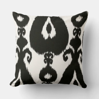 Iskander Ikat Pillow Kudde