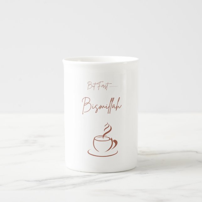 Islamisk mugg – Men först Bismillah | Kaffe Tekopp (Framsidan)