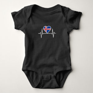 Island - Islands flagga hjärtslag T Shirt