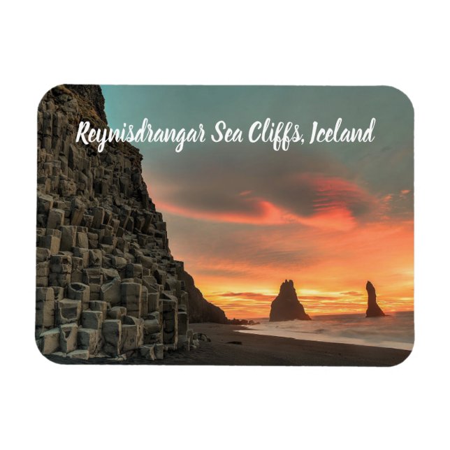Islandet Reynisdrangar Sea Cliffs har stiliserats Magnet (Horisontell)