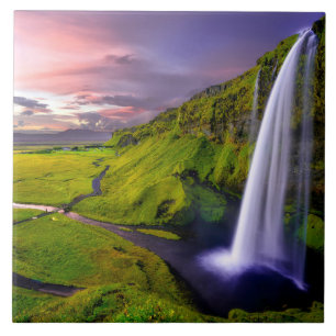 Isländsk vattenfall Grön Natur Foto Kakelplatta