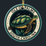 Isle of Handflatan South Carolina Turtle Badge Julgransprydnad Keramik<br><div class="desc">Isle of Handflatan vetor Art design. Den är känd för sina stränder med stöd av kondos och aterier. Sjösköldpaddor i området.</div>