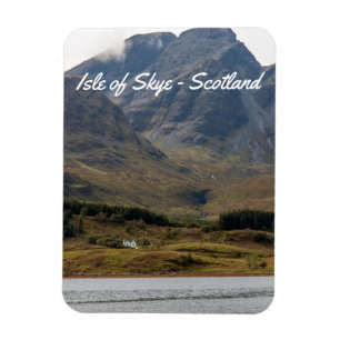 Isolerat hus på Isle of Skye i Skottland Magnet