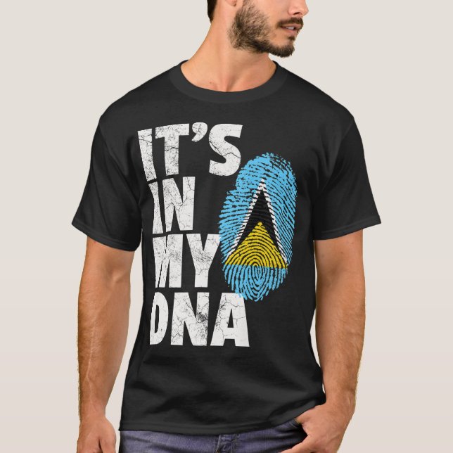 IT_S I MY DNA St. Saint Lucia Officiell Pride Flag T Shirt (Framsida)
