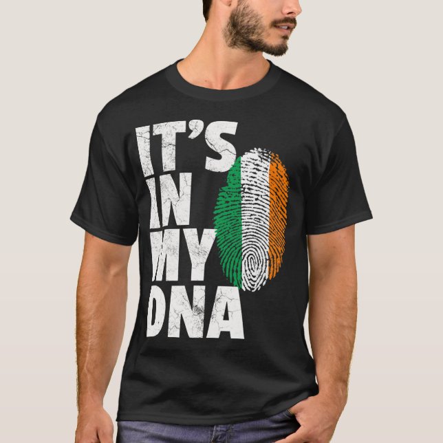 IT_S IN MY DNA Irish Ireland Flagga St Patrick_s D T Shirt (Framsida)