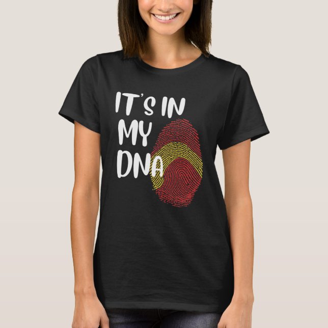 It s In My DNA Spanish Proud Español Spanish Flag T Shirt (Framsida)