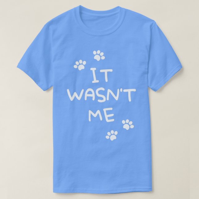 It wasnt me cute cat  t shirt (Design framsida)