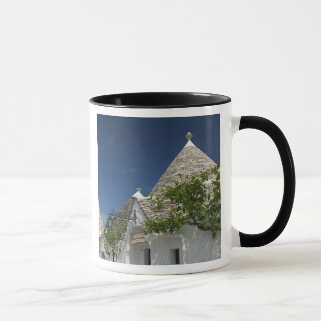 Italien, Apulien, Alberobello, Terra dei Trulli, 2 Mugg (Höger)