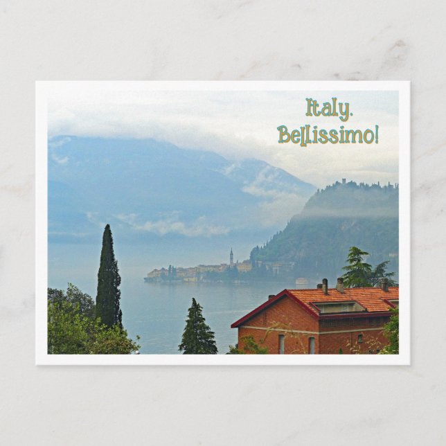 Italien. Bellissimo! Byn i vykort för moln (Framsida)