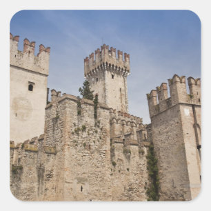 Italien, Brescia-provinsen, Sirmione. Castello 2 Fyrkantigt Klistermärke