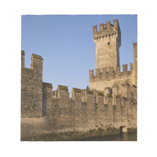 Italien, Brescia-provinsen, Sirmione. Castello Anteckningsblock