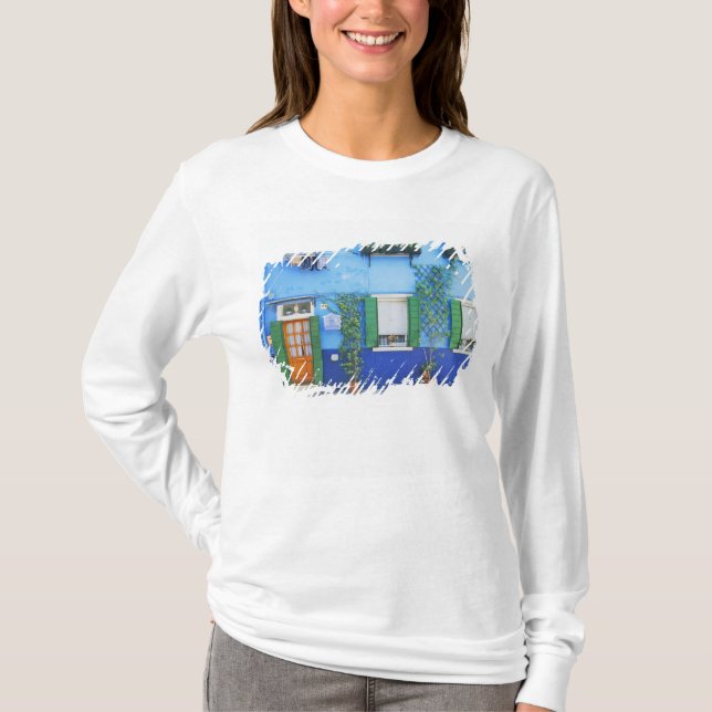Italien, Burano. Ett färgat hus i Burano nära Tee Shirt (Framsida)