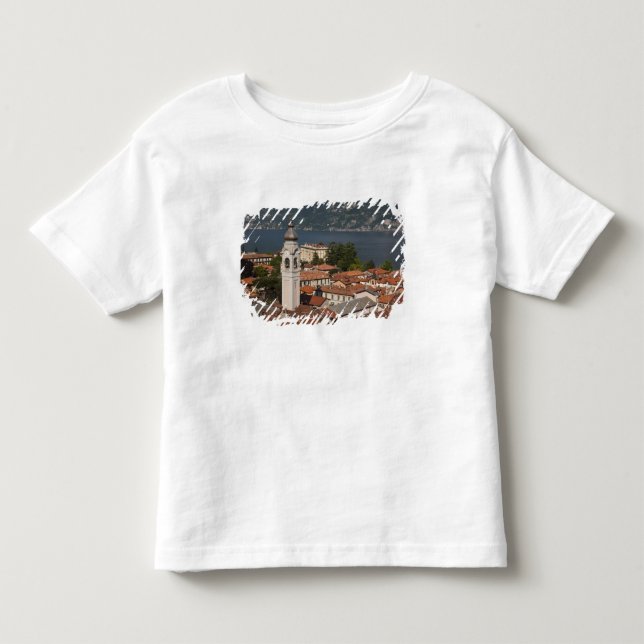 Italien, Como län, Menaggio. Stadsvy och 2 T-shirt (Framsida)