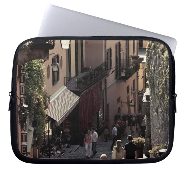 Italien, Como-provinsen, Bellagio. Salita 2 Laptop Sleeve (Framsidan)