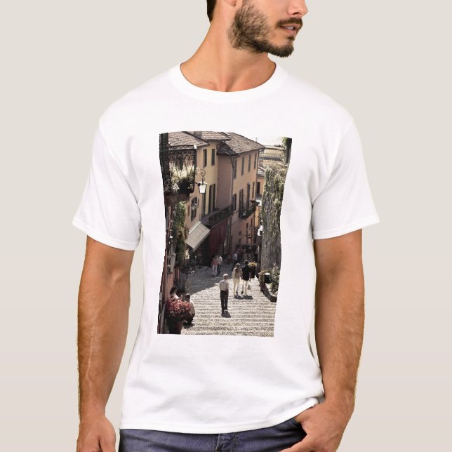 Italien, Como-provinsen, Bellagio. Salita 2 T-shirt (Framsida)