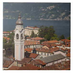 Italien, Como-provinsen, Menaggio. Stadsvy och 2 Kakelplatta