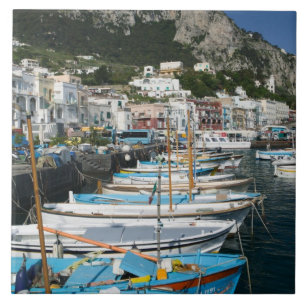 ITALIEN, Kampanien, (Neapelbukten), CAPRI: Marina Kakelplatta