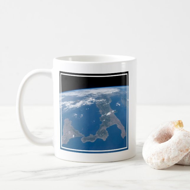 Italien och dess ö Sicilien. Kaffemugg (Med munk)