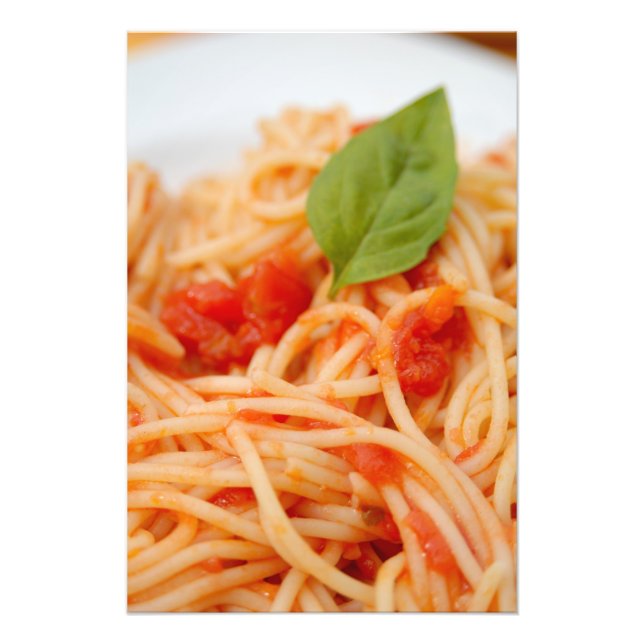 Italien, Orta, Lake Orta, spaghetti med tomat Fototryck (Framsidan)