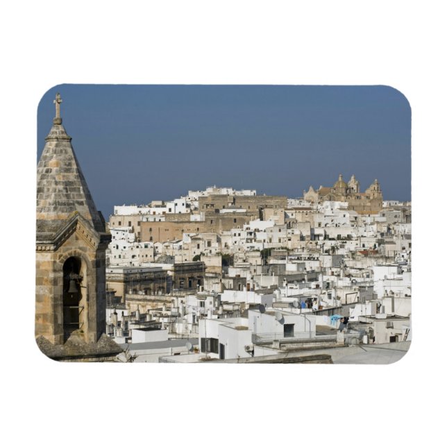 Italien, Ostuni, närbild av gammal stad Magnet (Horisontell)