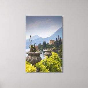 Italien, provinsen Lecco, Varenna. Villa Monastero Canvastryck