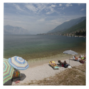 Italien, provinsen Verona, Brenzone. Insjön Garda Kakelplatta