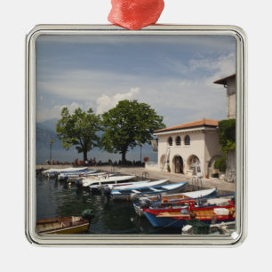 Italien, provinsen Verona, Malcesine. Gammal Casso Julgransprydnad Metall
