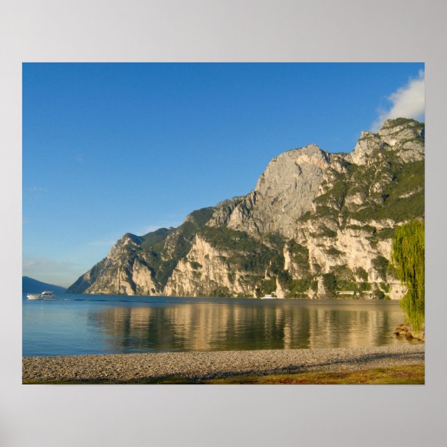 Italien, Riva del Garda, Gardasjön, Berg Poster (Framsidan)