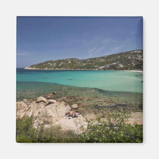 Italien, Sardinien, Baja Sardinien. Resort strand. Magnet (Framsidan)