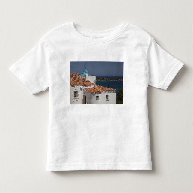 Italien, Sardinien, Porto Cervo. Chiesa di Stella T Shirt (Framsida)